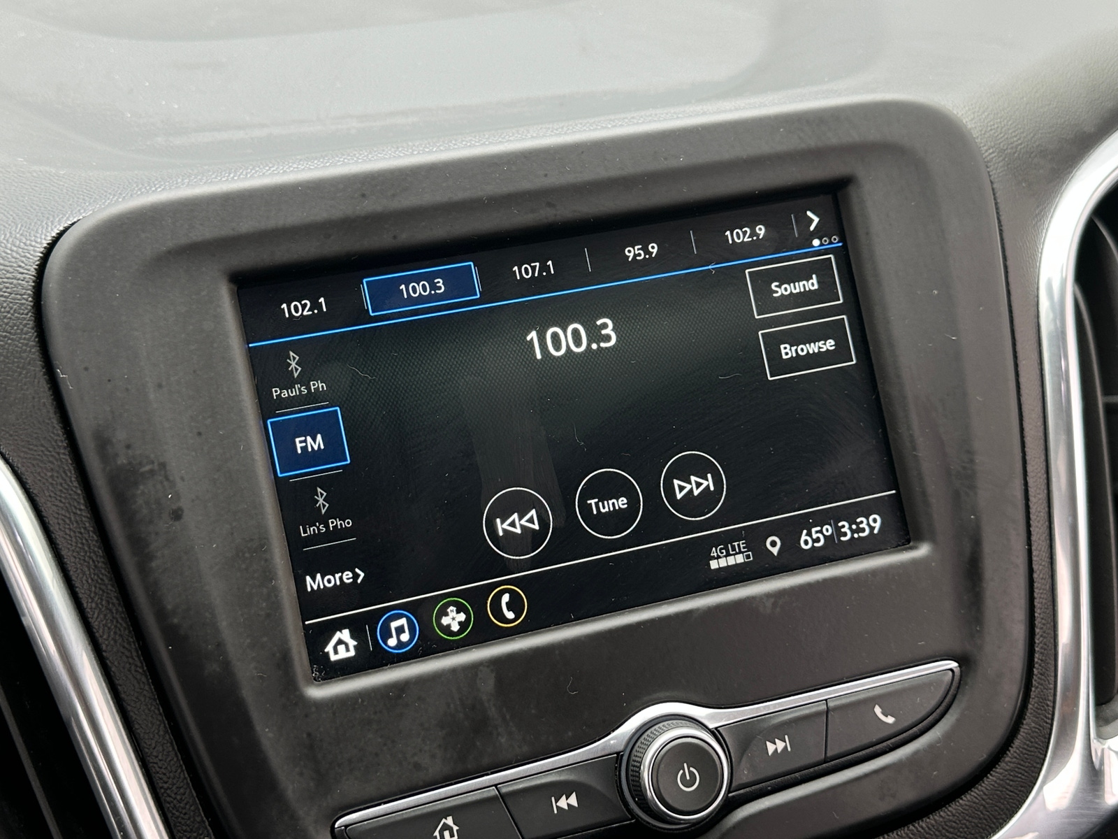 Thumbnail: 2019 Chevrolet Equinox - 4