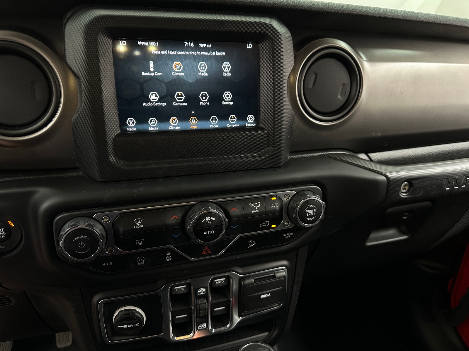 Thumbnail: 2019 Jeep Wrangler - 4