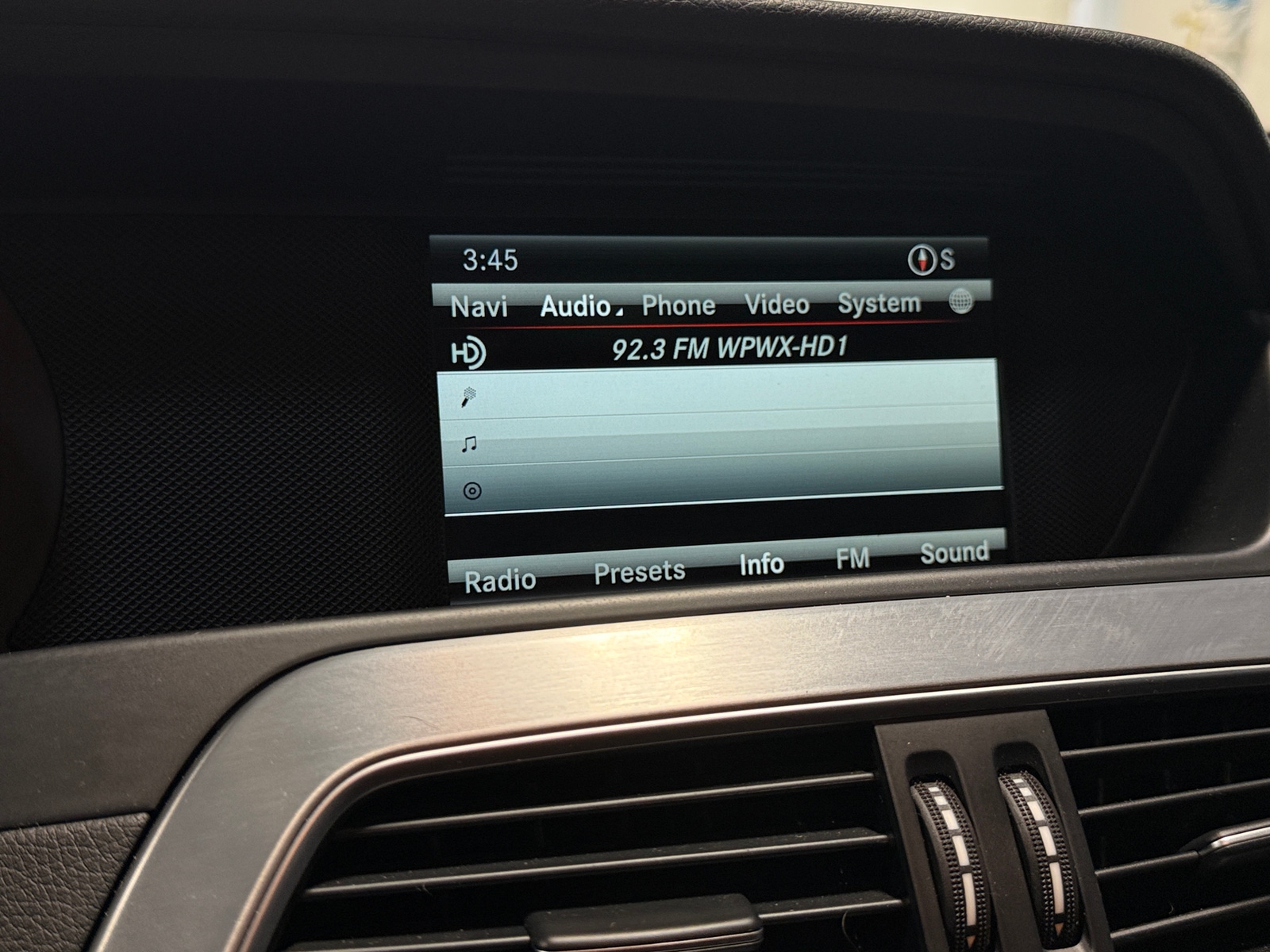 Thumbnail: 2014 Mercedes-Benz C-Class - 2