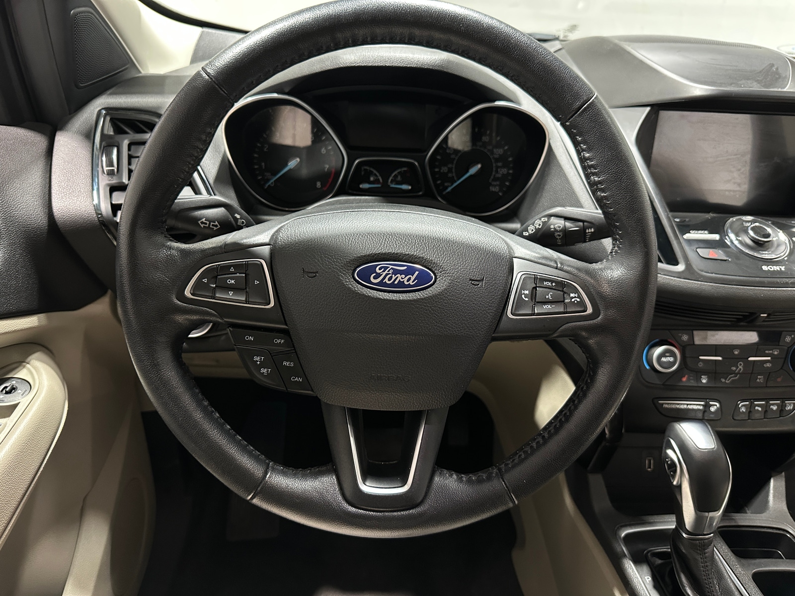 Thumbnail: 2019 Ford Escape - 4