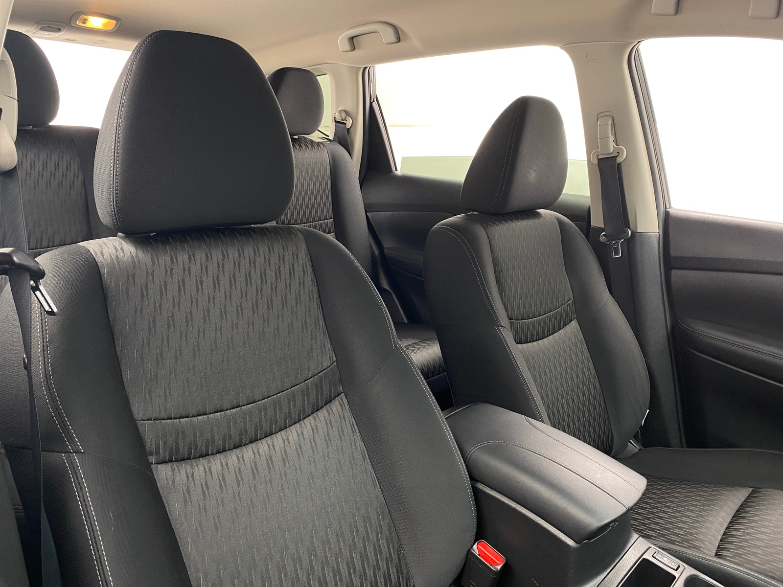 Thumbnail: 2017 Nissan Rogue - 2