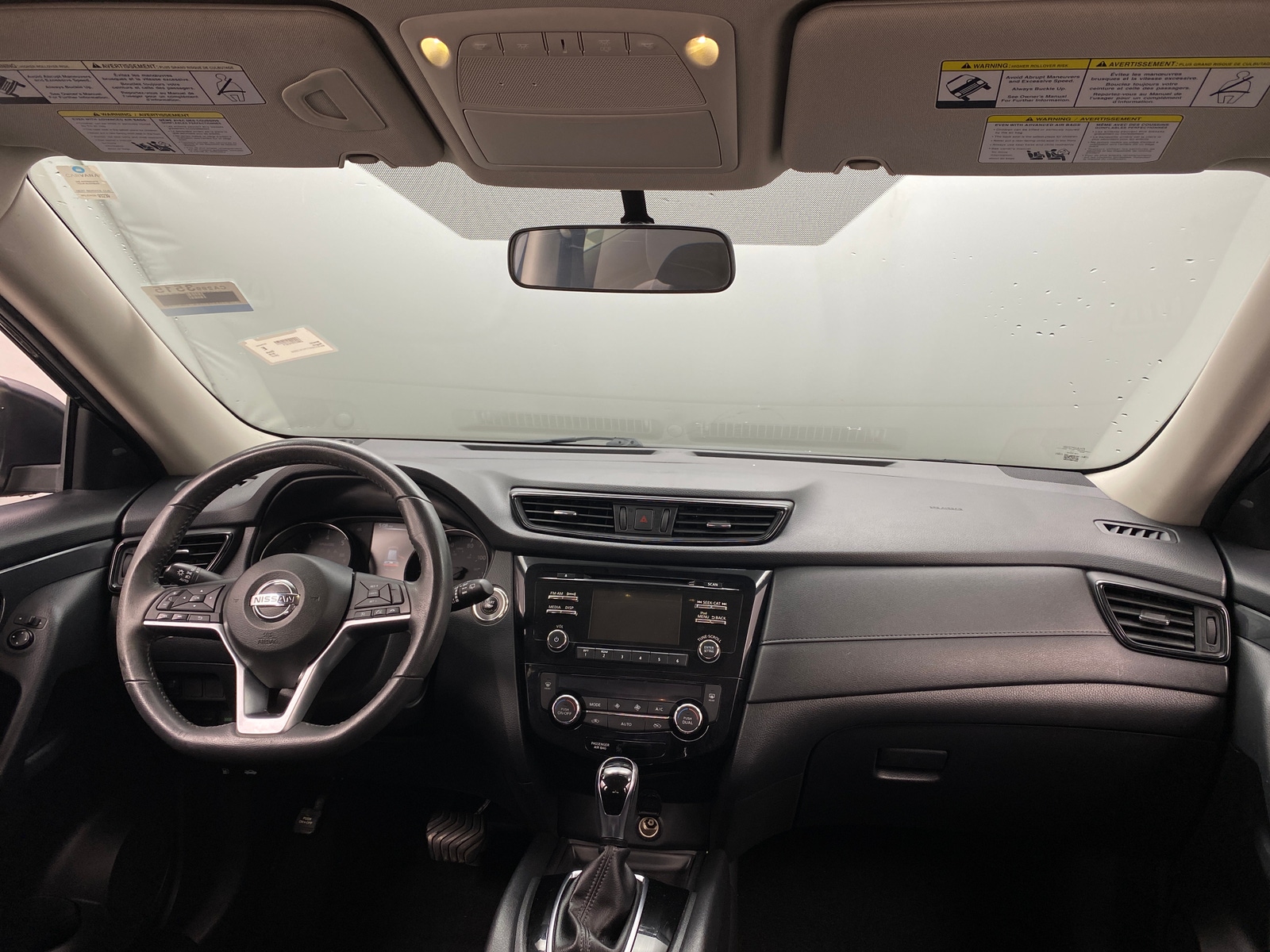 Thumbnail: 2017 Nissan Rogue - 3
