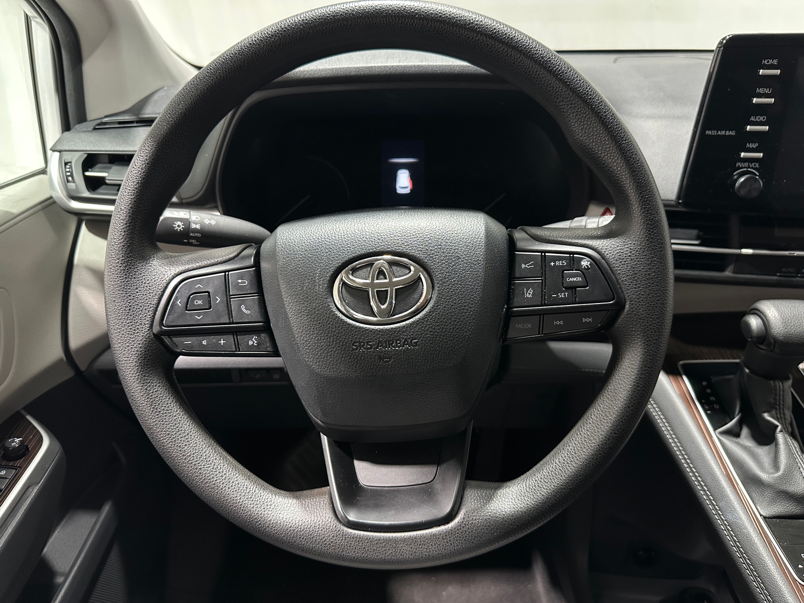 Thumbnail: 2024 Toyota Sienna - 5