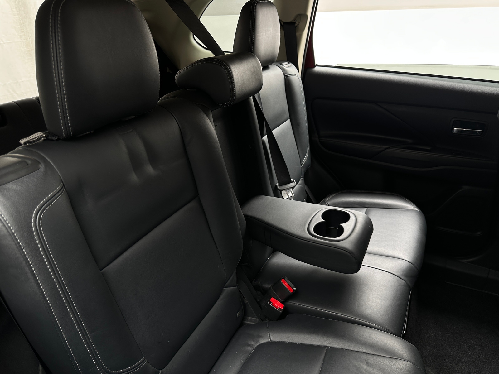 Thumbnail: 2019 Mitsubishi Outlander - 5