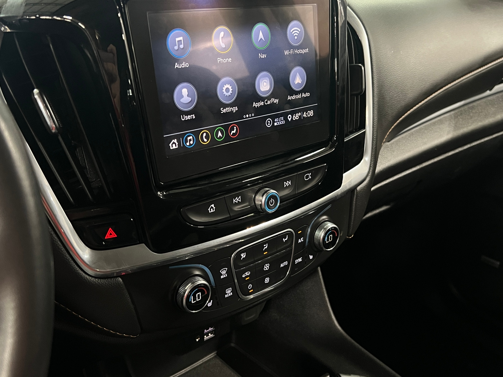 Thumbnail: 2020 Chevrolet Traverse - 3