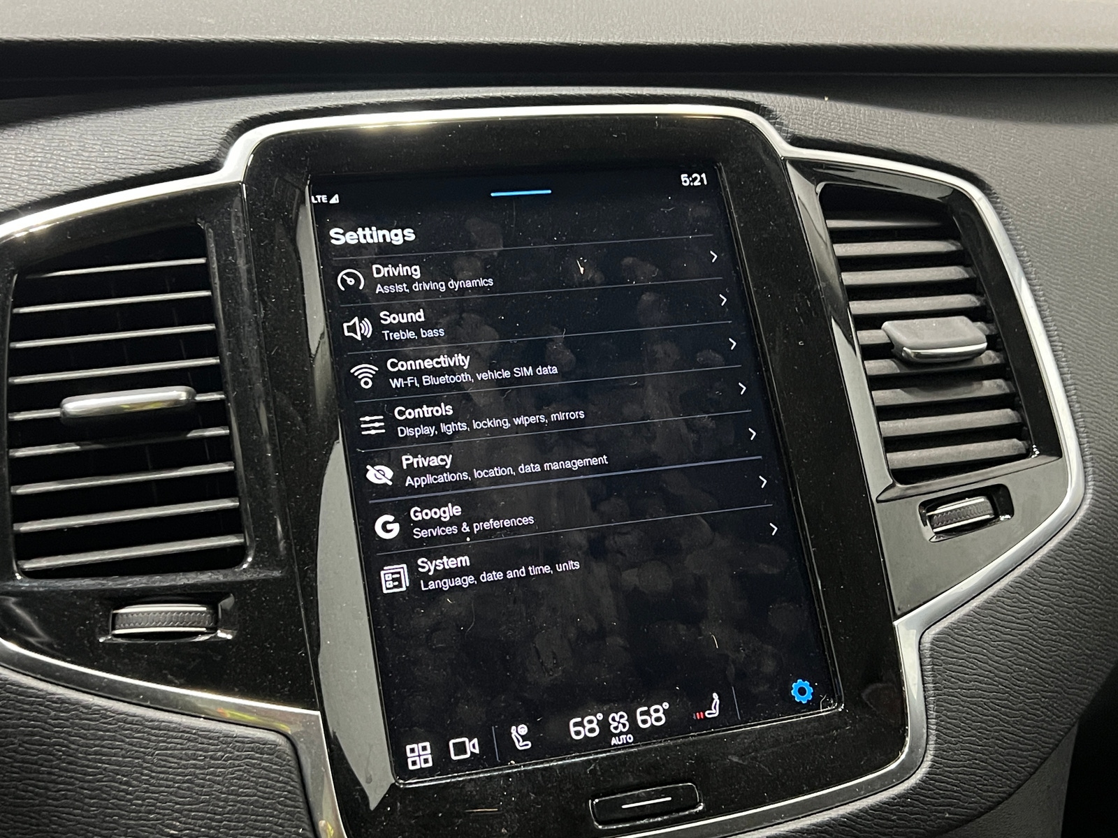 Thumbnail: 2023 Volvo XC90 - 3