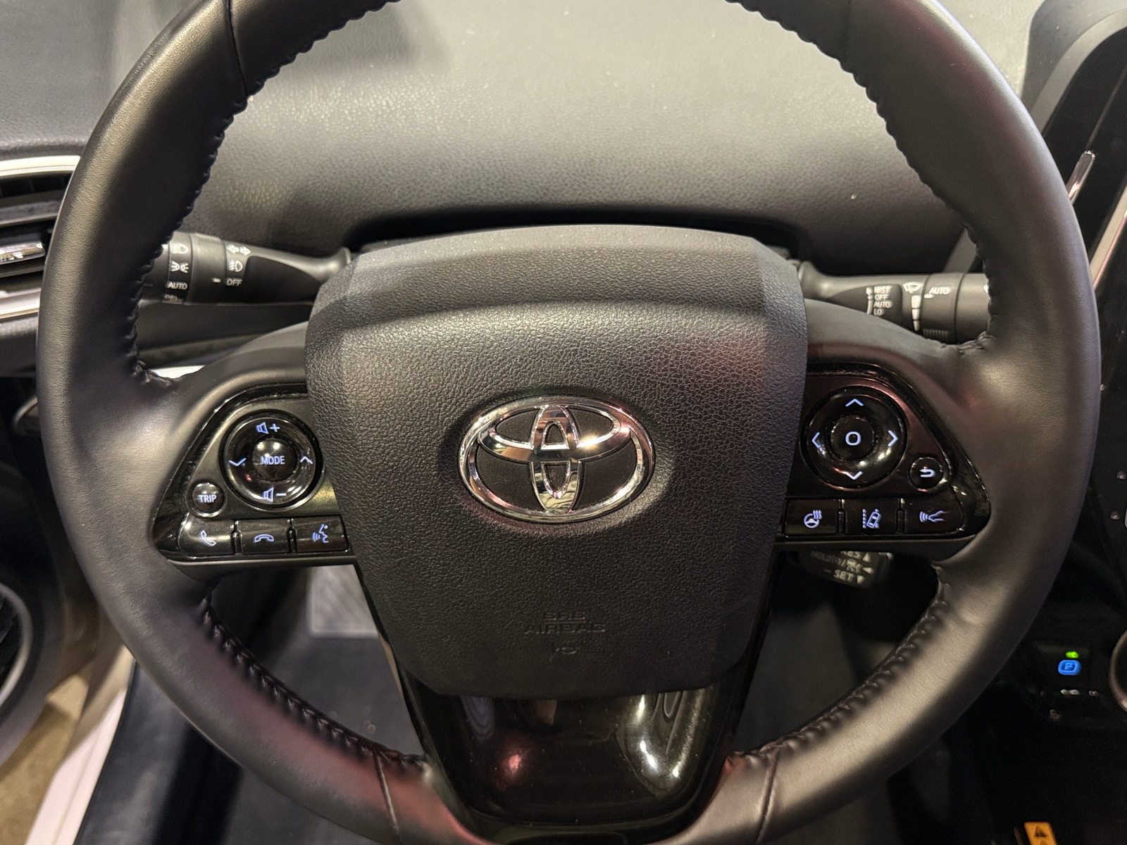 Thumbnail: 2021 Toyota Prius Prime - 4