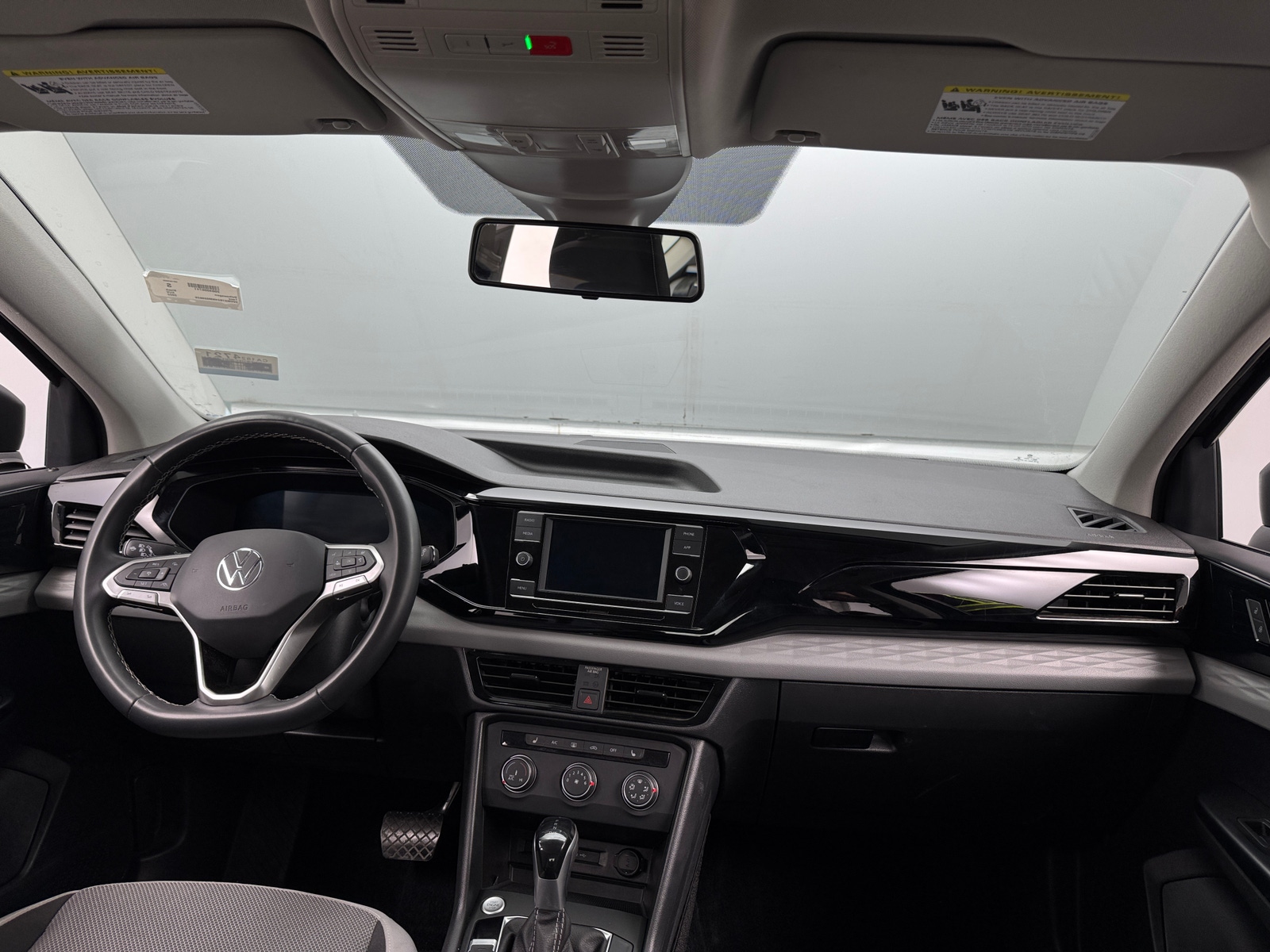 Thumbnail: 2022 Volkswagen Taos - 3