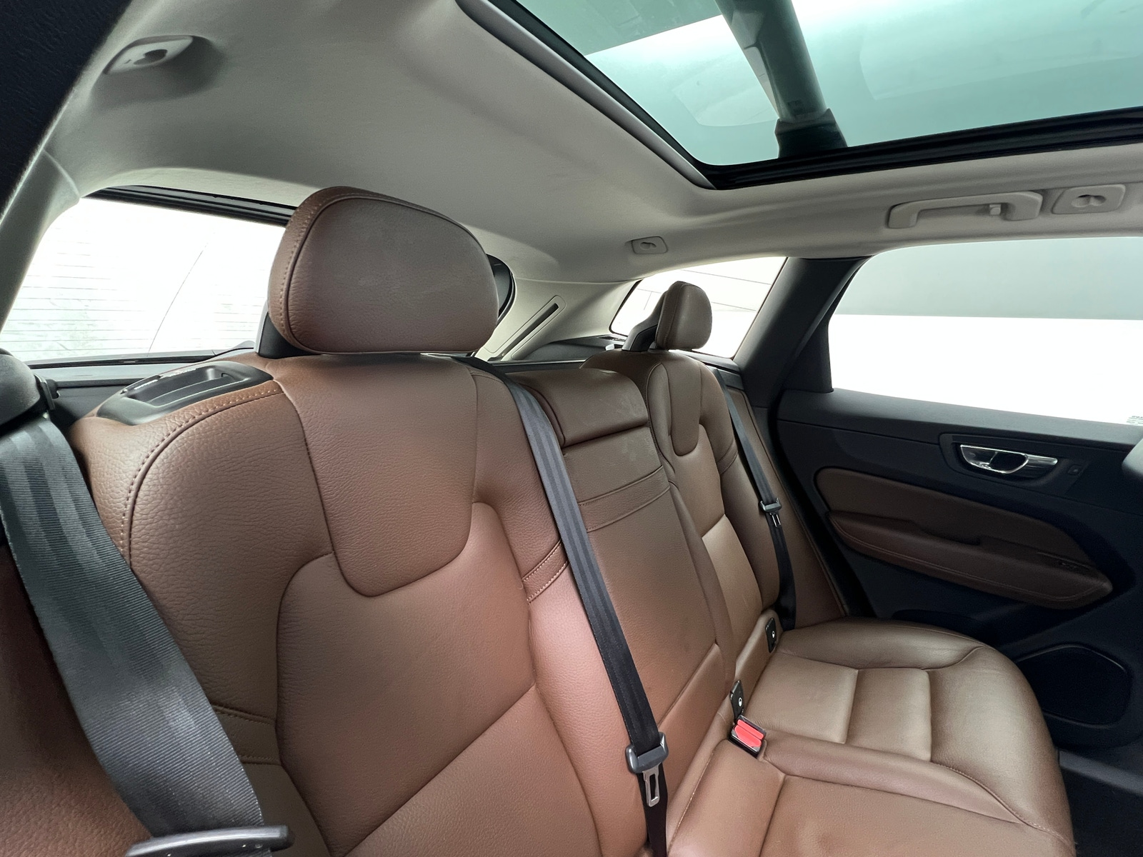 Thumbnail: 2018 Volvo XC60 - 5