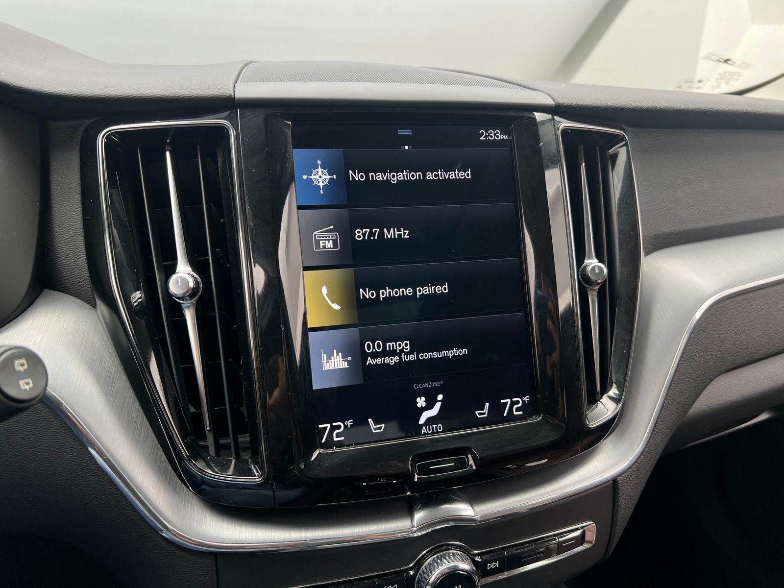 Thumbnail: 2018 Volvo XC60 - 3