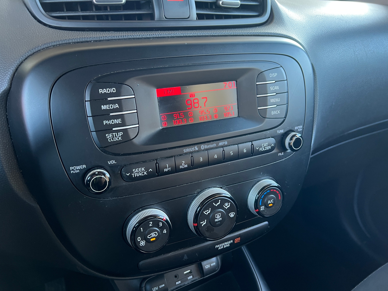 Thumbnail: 2015 Kia Soul - 4