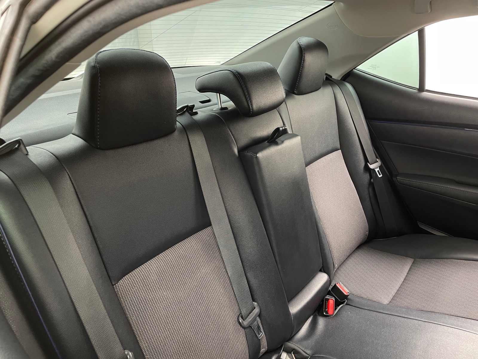 Thumbnail: 2018 Toyota Corolla - 6