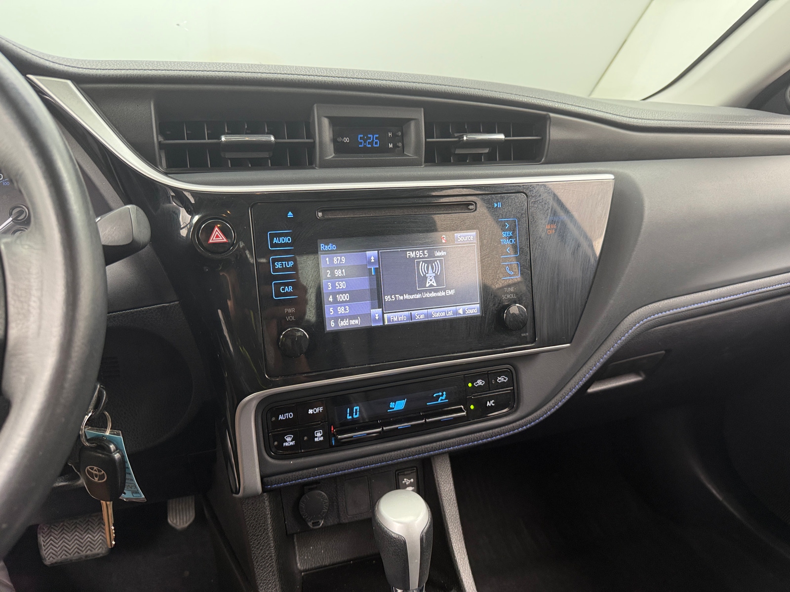 Thumbnail: 2018 Toyota Corolla - 4