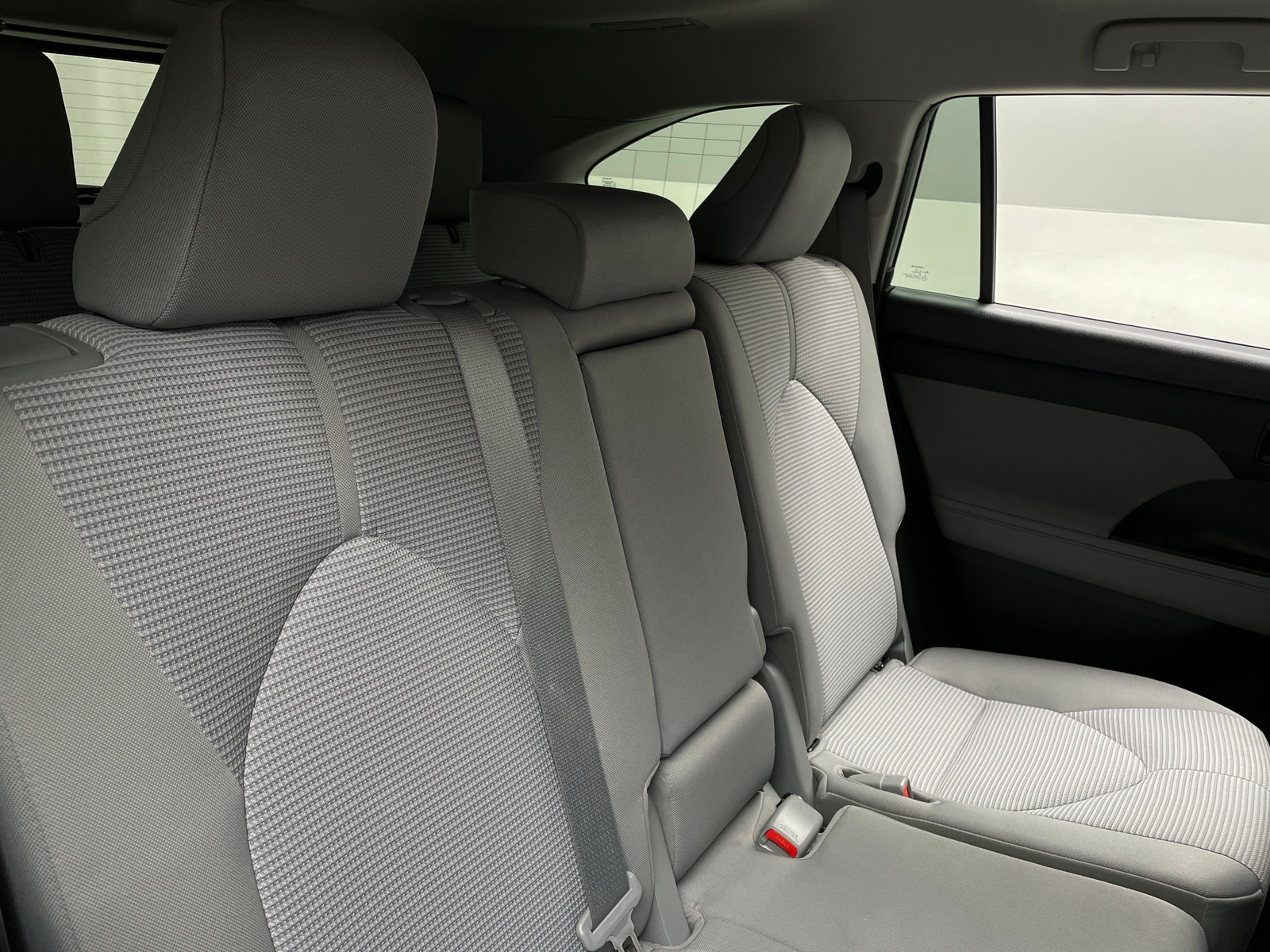Thumbnail: 2022 Toyota Highlander - 6