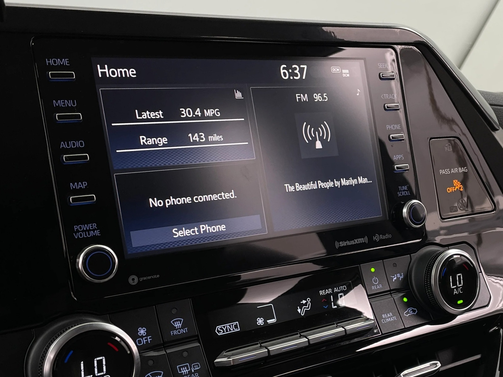 Thumbnail: 2022 Toyota Highlander - 4