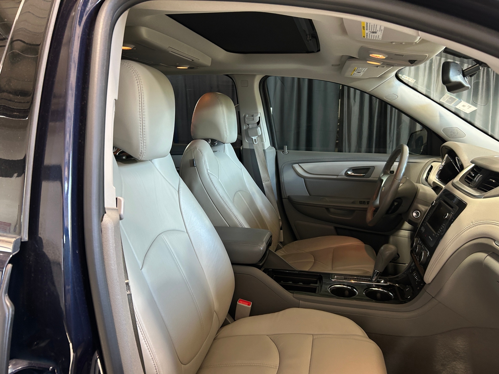 Thumbnail: 2017 Chevrolet Traverse - 2