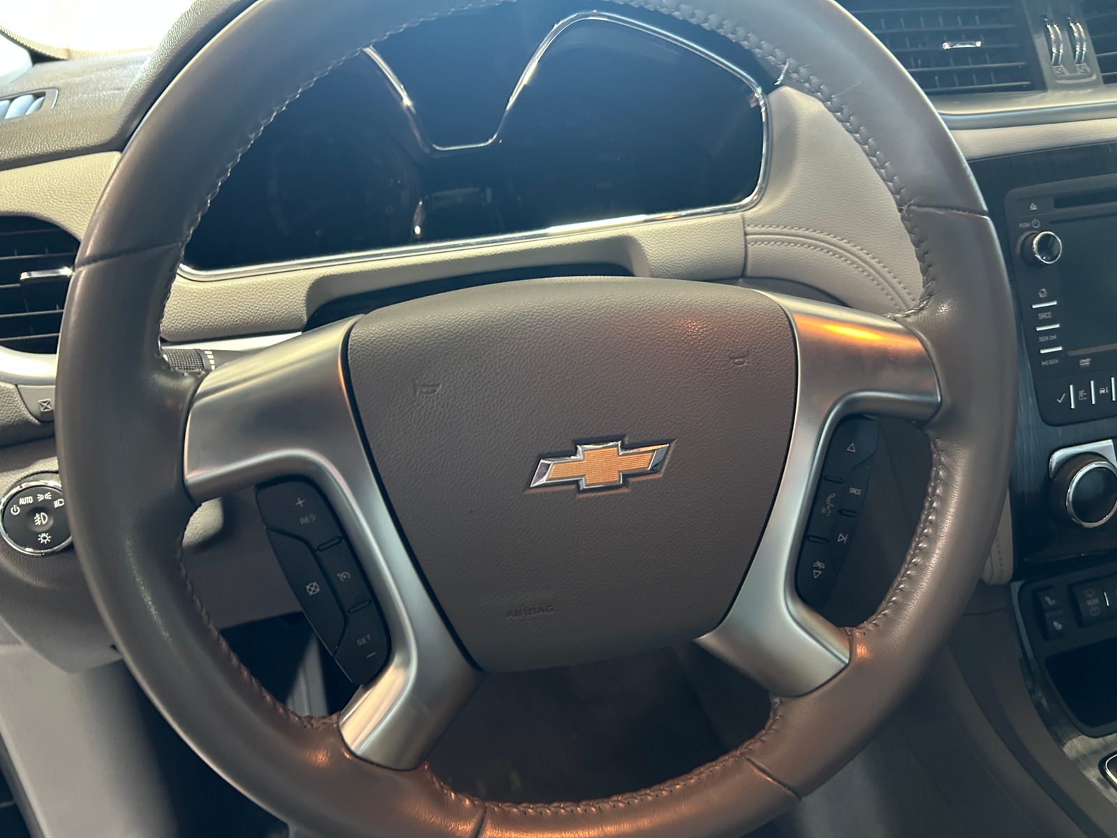 Thumbnail: 2017 Chevrolet Traverse - 5