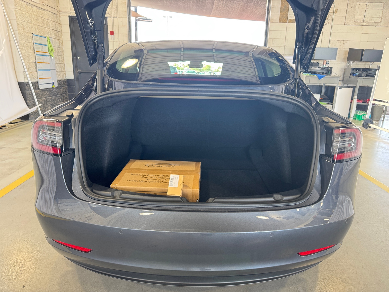Thumbnail: 2022 Tesla Model 3 - 6