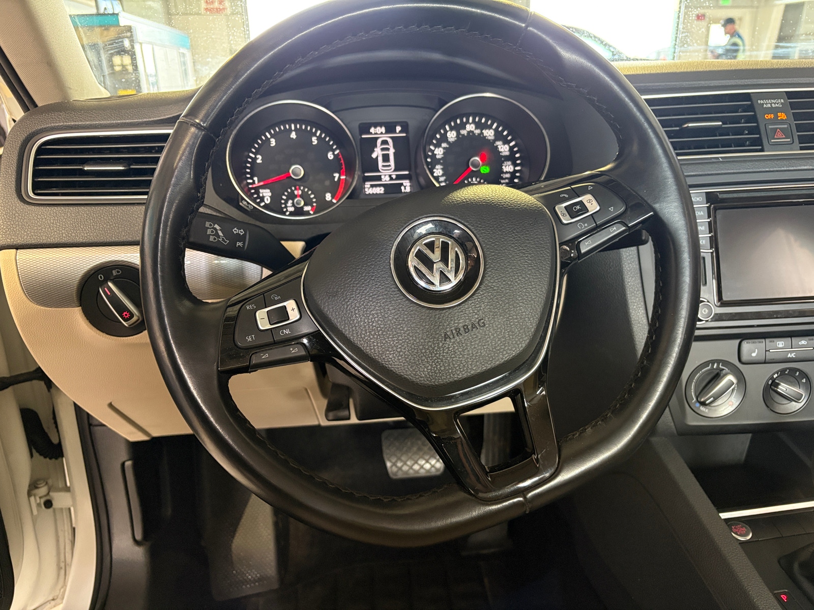 Thumbnail: 2018 Volkswagen Jetta - 4