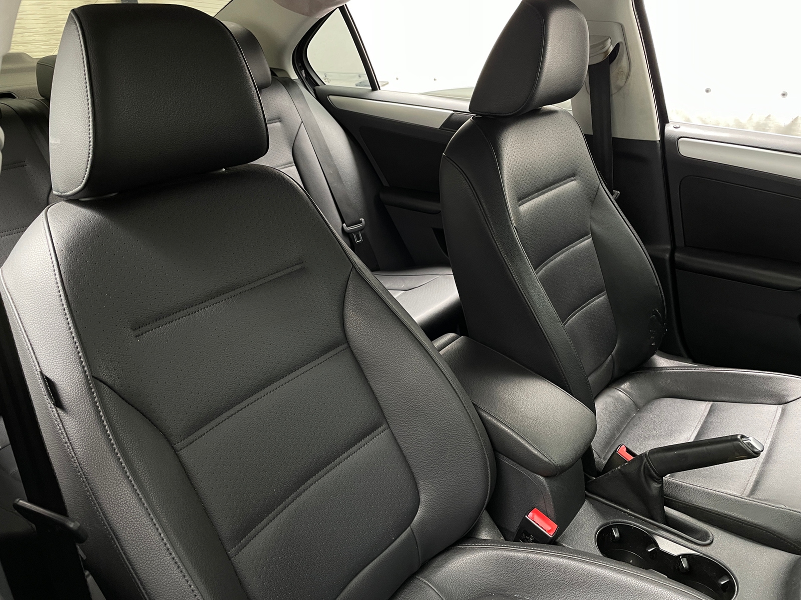 Thumbnail: 2014 Volkswagen Jetta - 2
