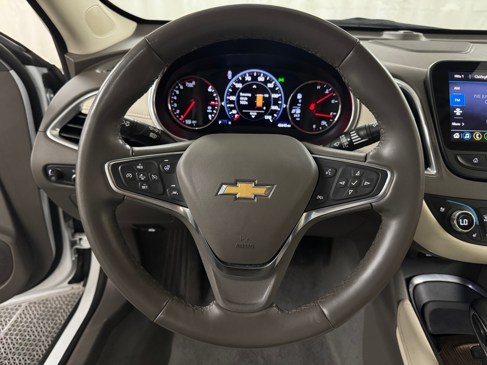 Thumbnail: 2024 Chevrolet Malibu - 4