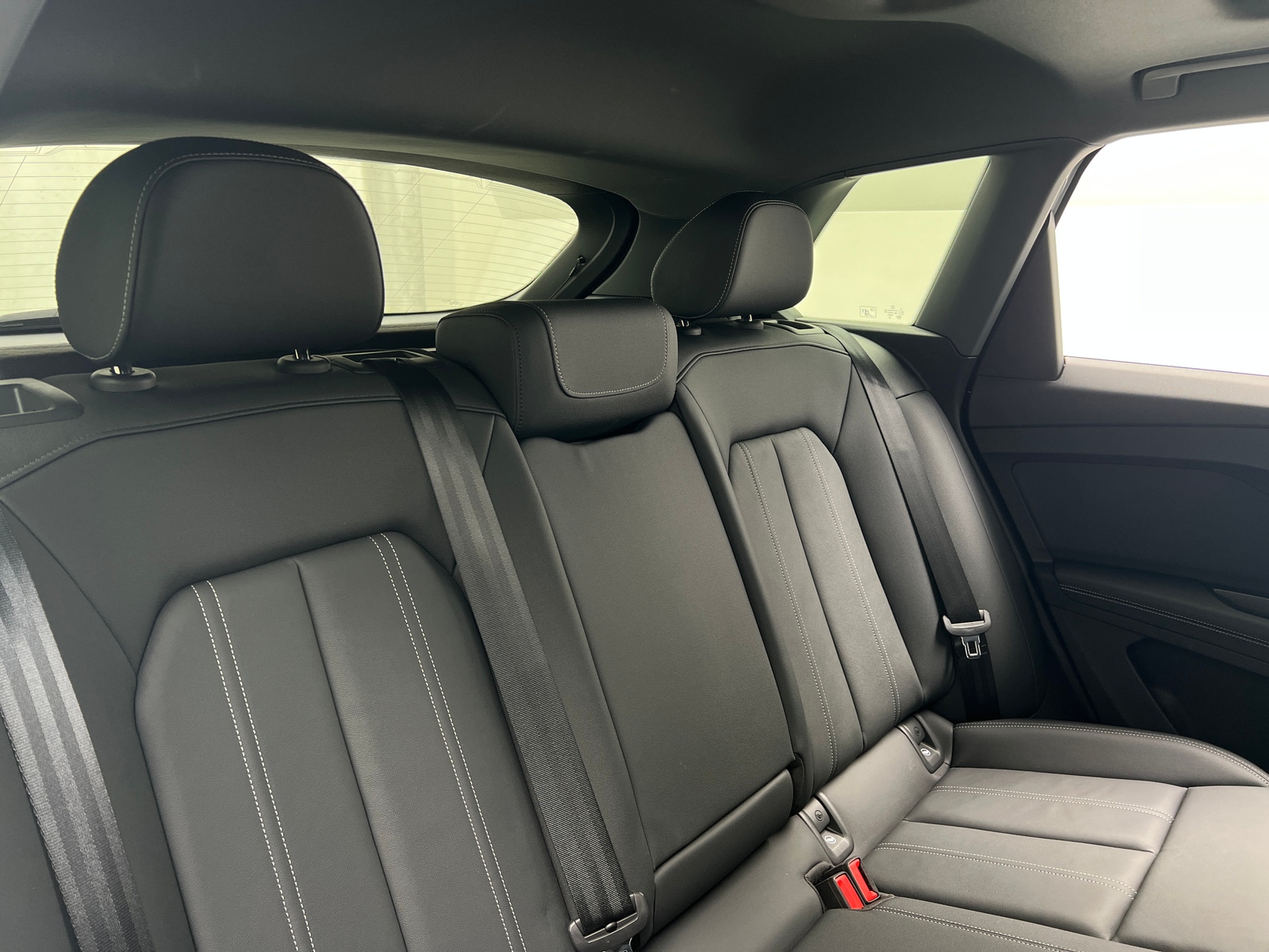Thumbnail: 2023 Audi Q4 e-tron - 5