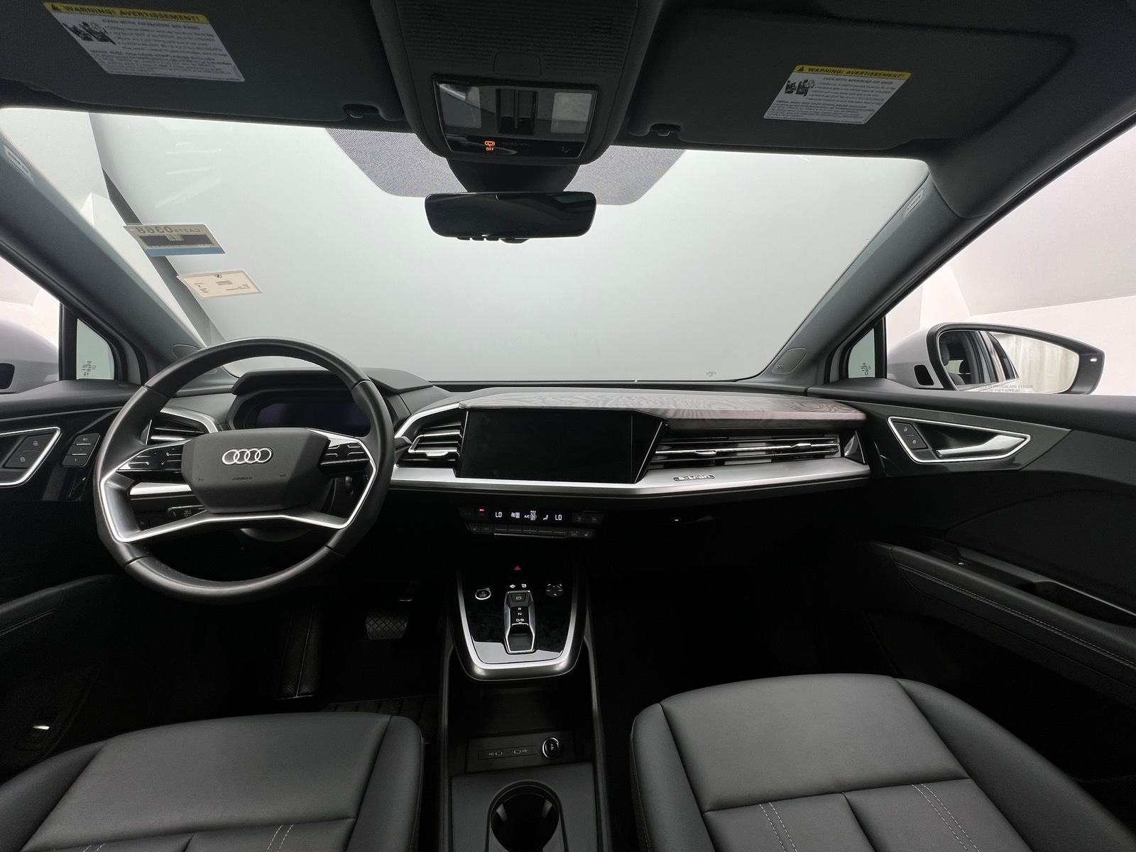 Thumbnail: 2023 Audi Q4 e-tron - 2
