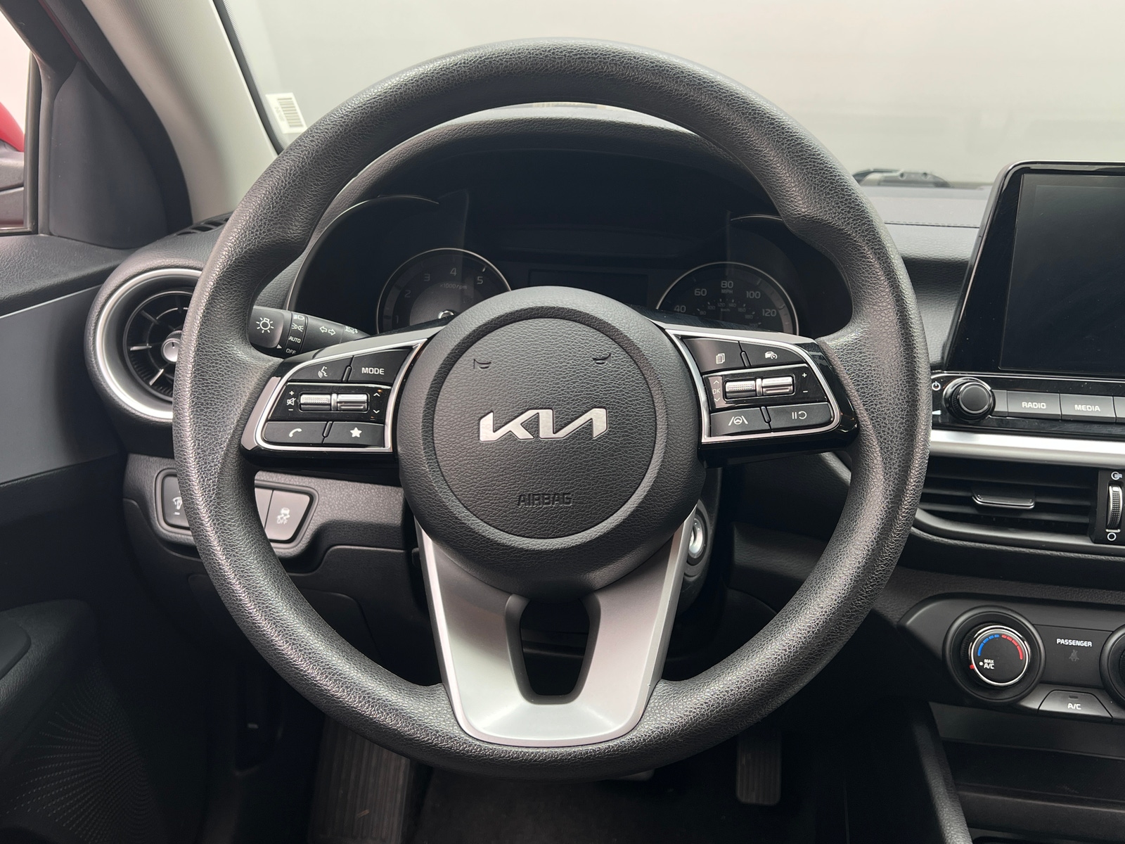 Thumbnail: 2024 Kia Forte - 5