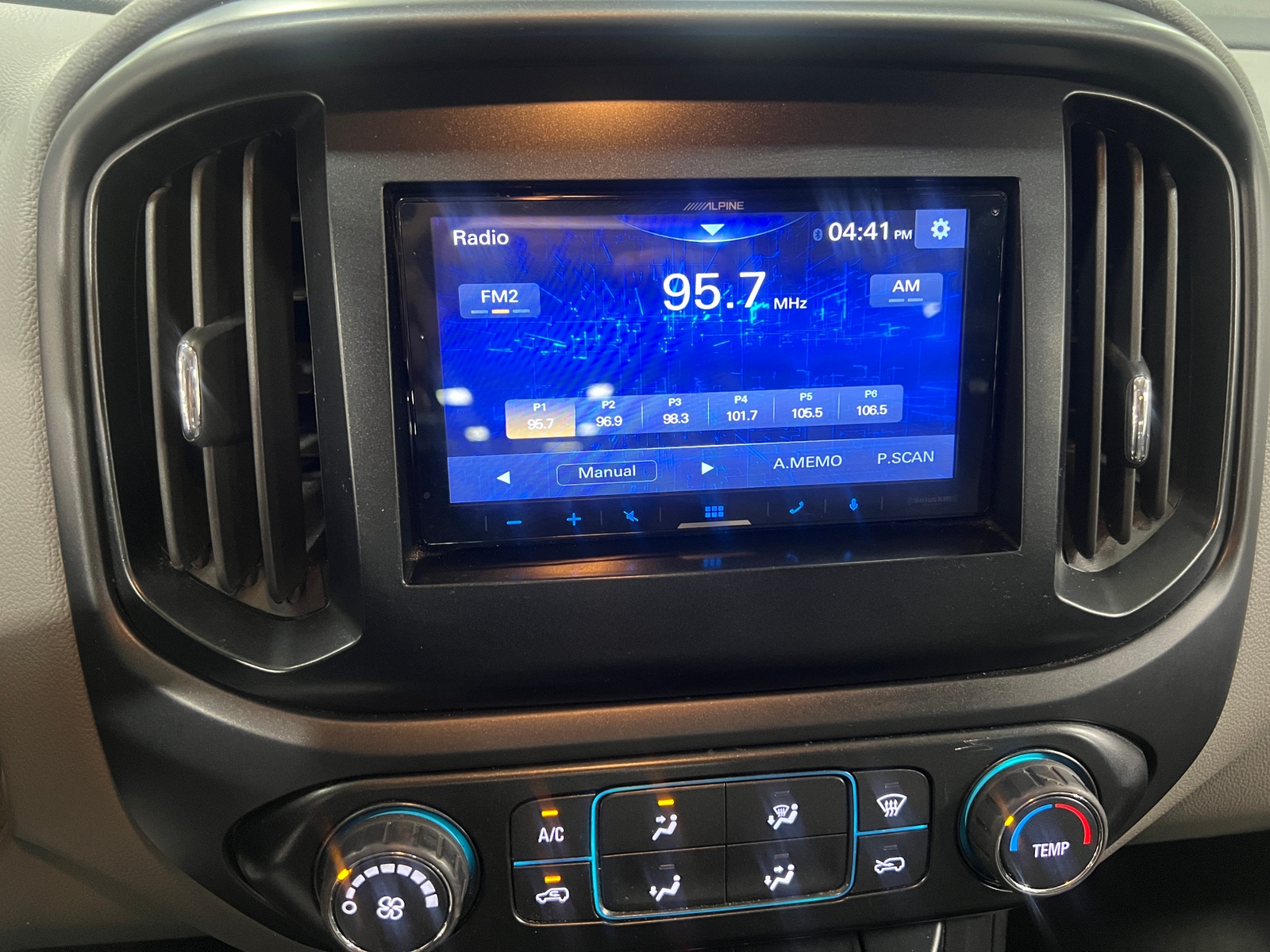 Thumbnail: 2017 GMC Canyon - 4