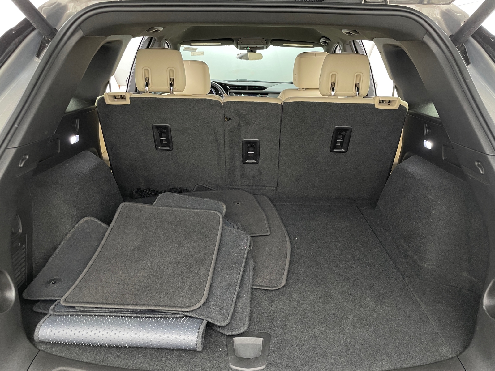 Thumbnail: 2018 Cadillac XT5 - 6