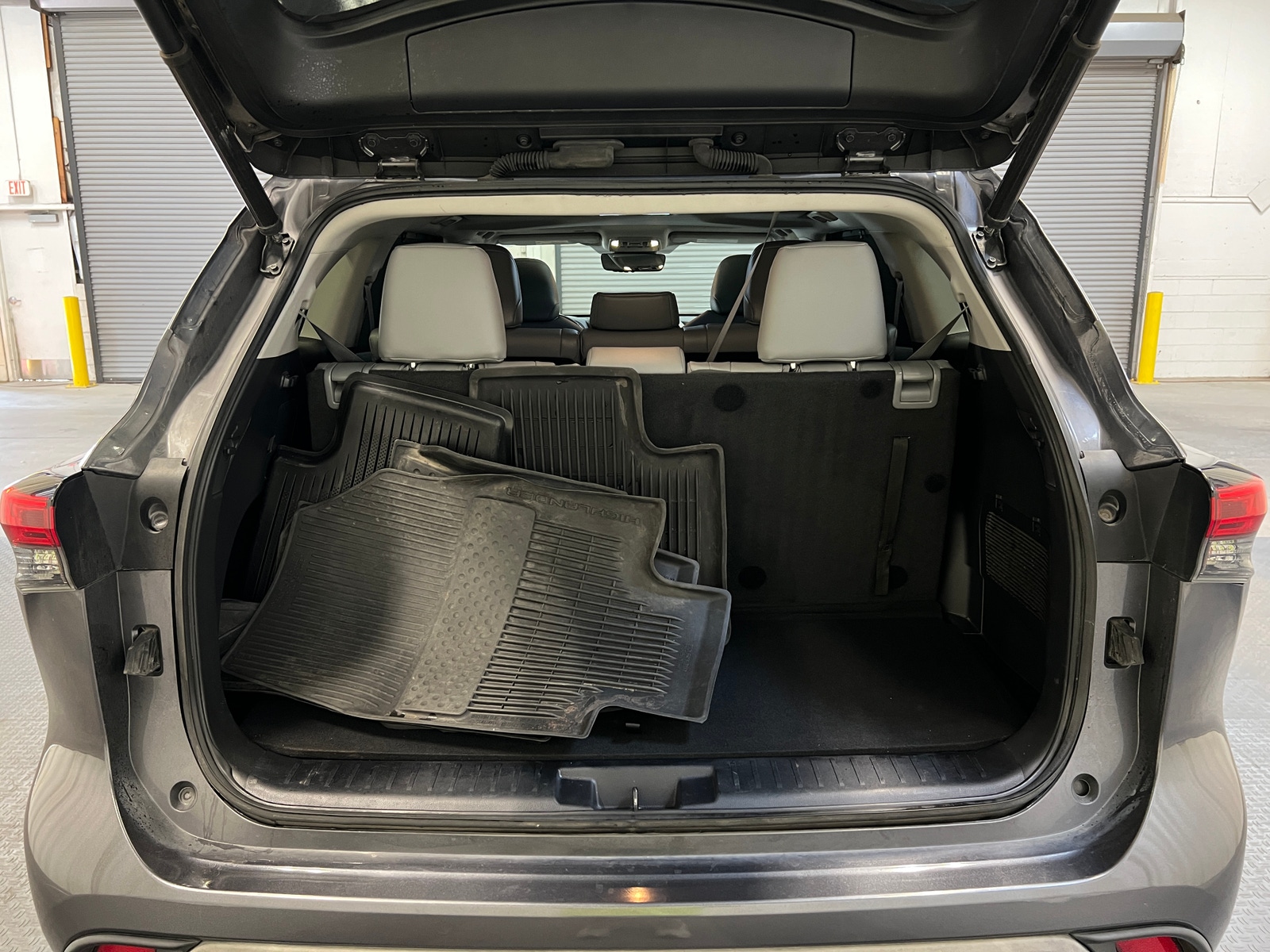 Thumbnail: 2021 Toyota Highlander - 6