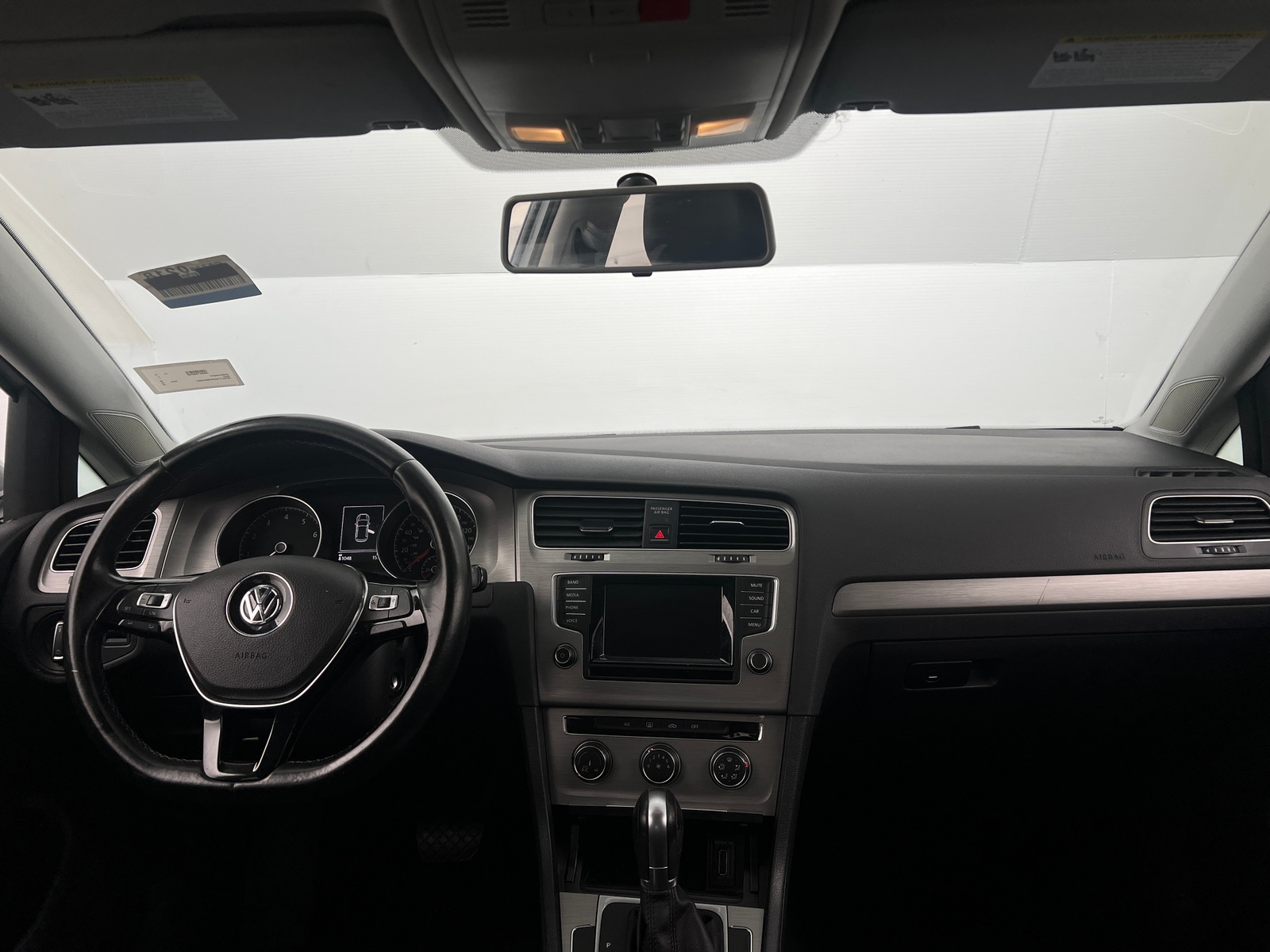 Thumbnail: 2015 Volkswagen Golf - 2