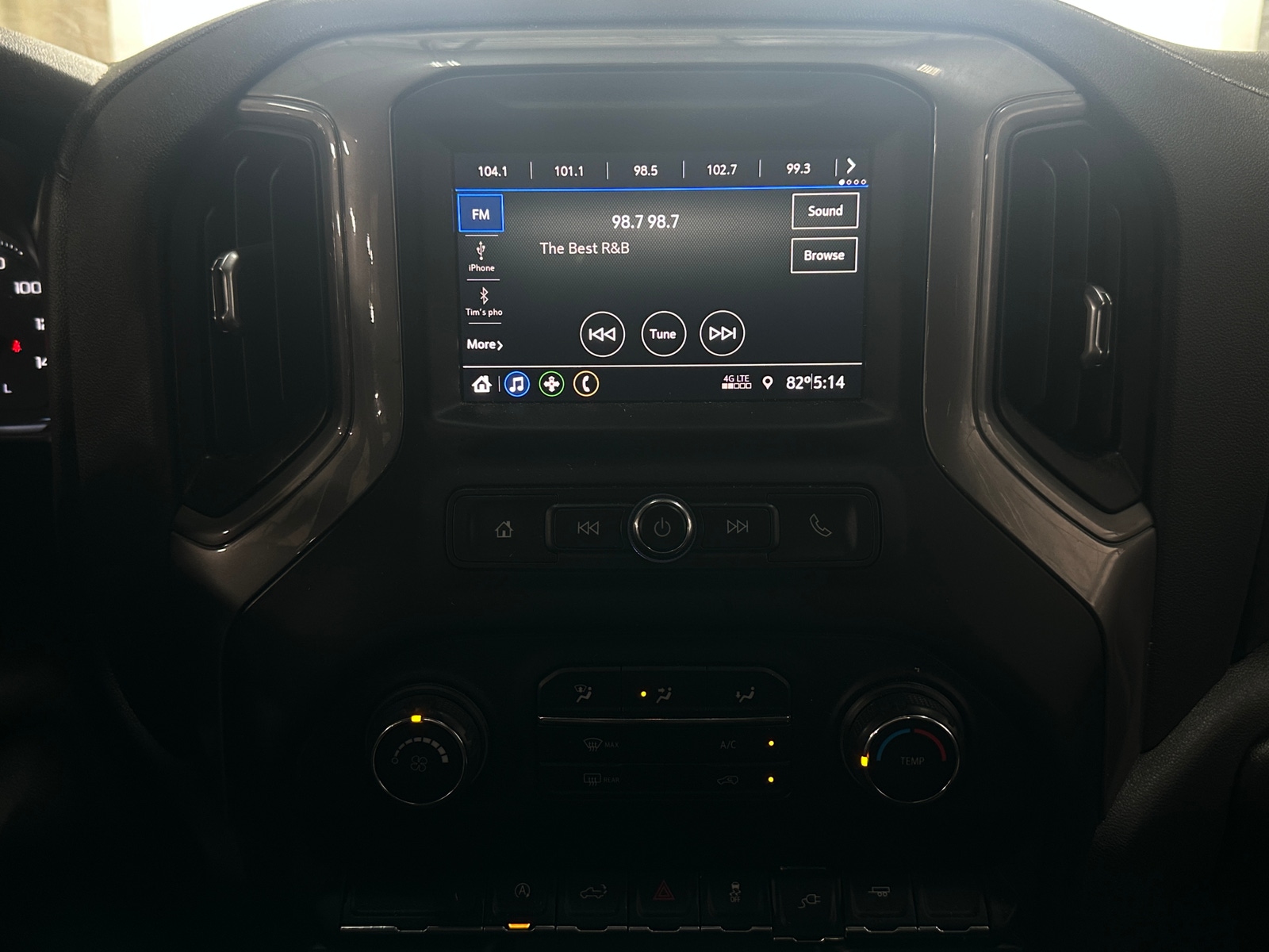Thumbnail: 2021 Chevrolet Silverado 1500 - 4