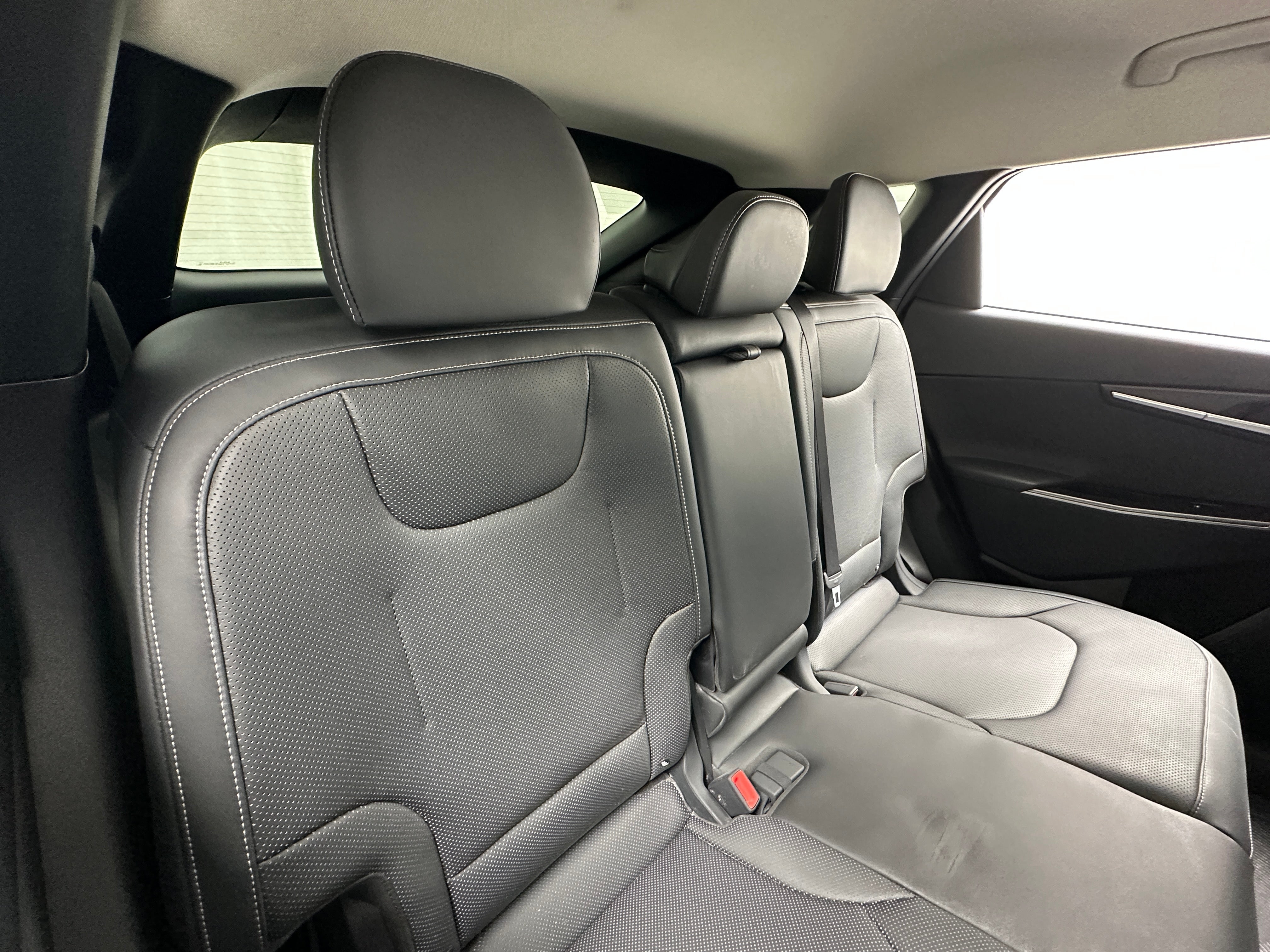 Used 2024 Kia EV6 Wind with VIN KNDC34LA9R5205445 for sale in Oak Creek, WI