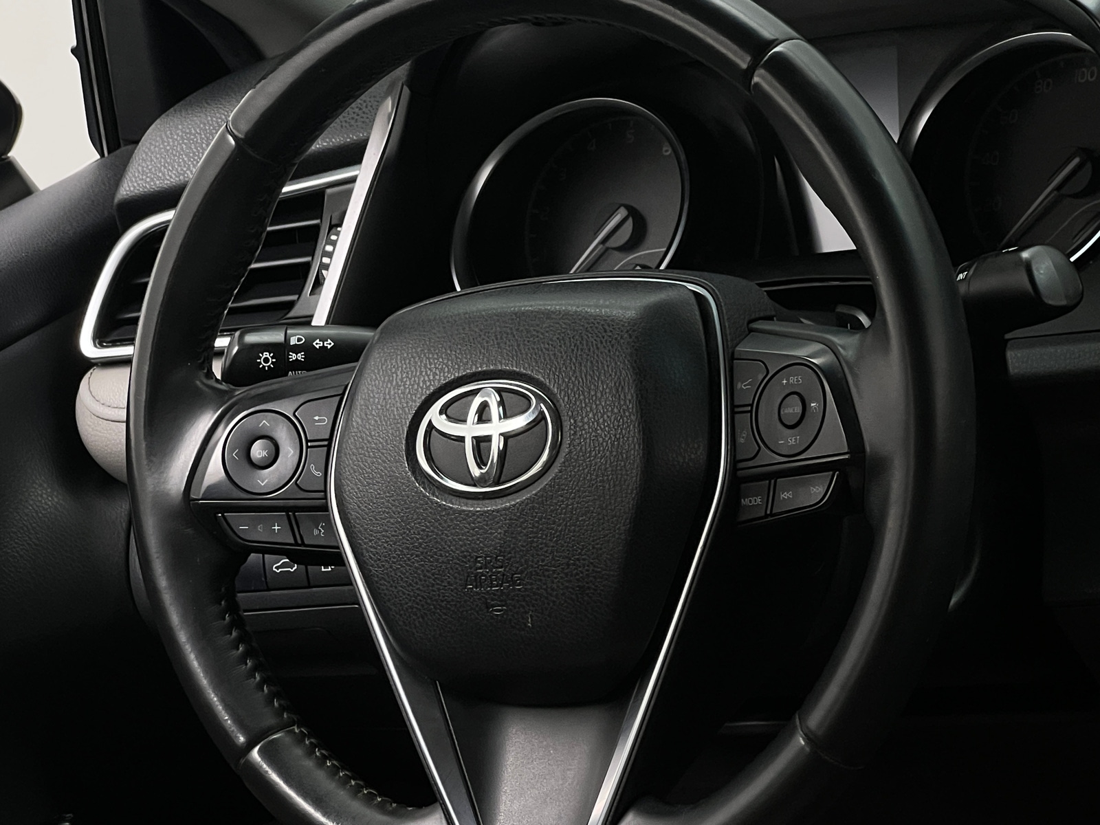 Thumbnail: 2018 Toyota Camry - 5