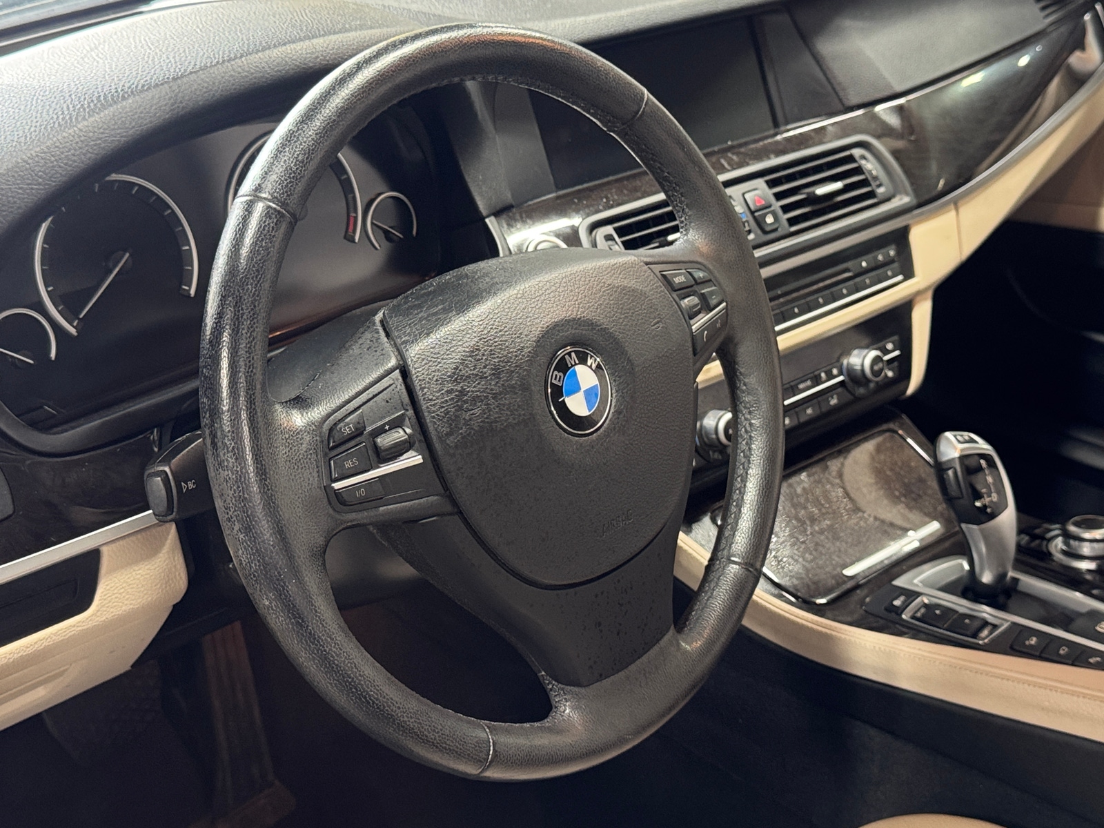 Thumbnail: 2013 BMW 5 Series - 4