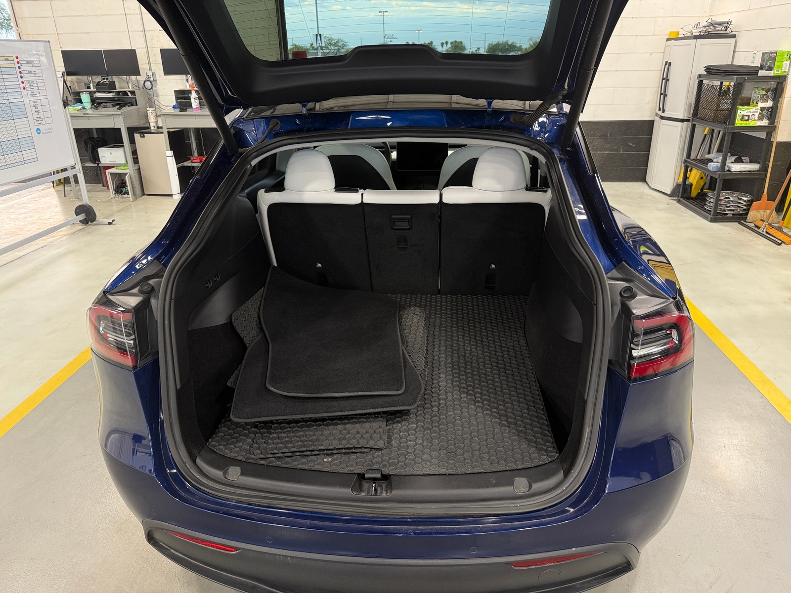 Thumbnail: 2022 Tesla Model Y - 6