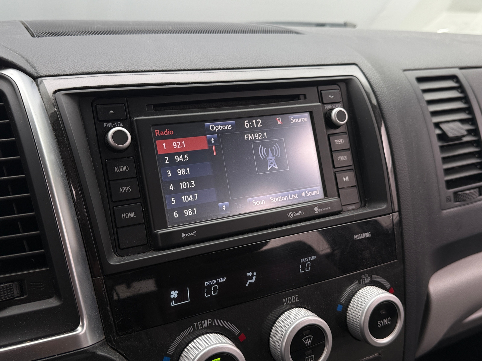 Thumbnail: 2018 Toyota Sequoia - 4