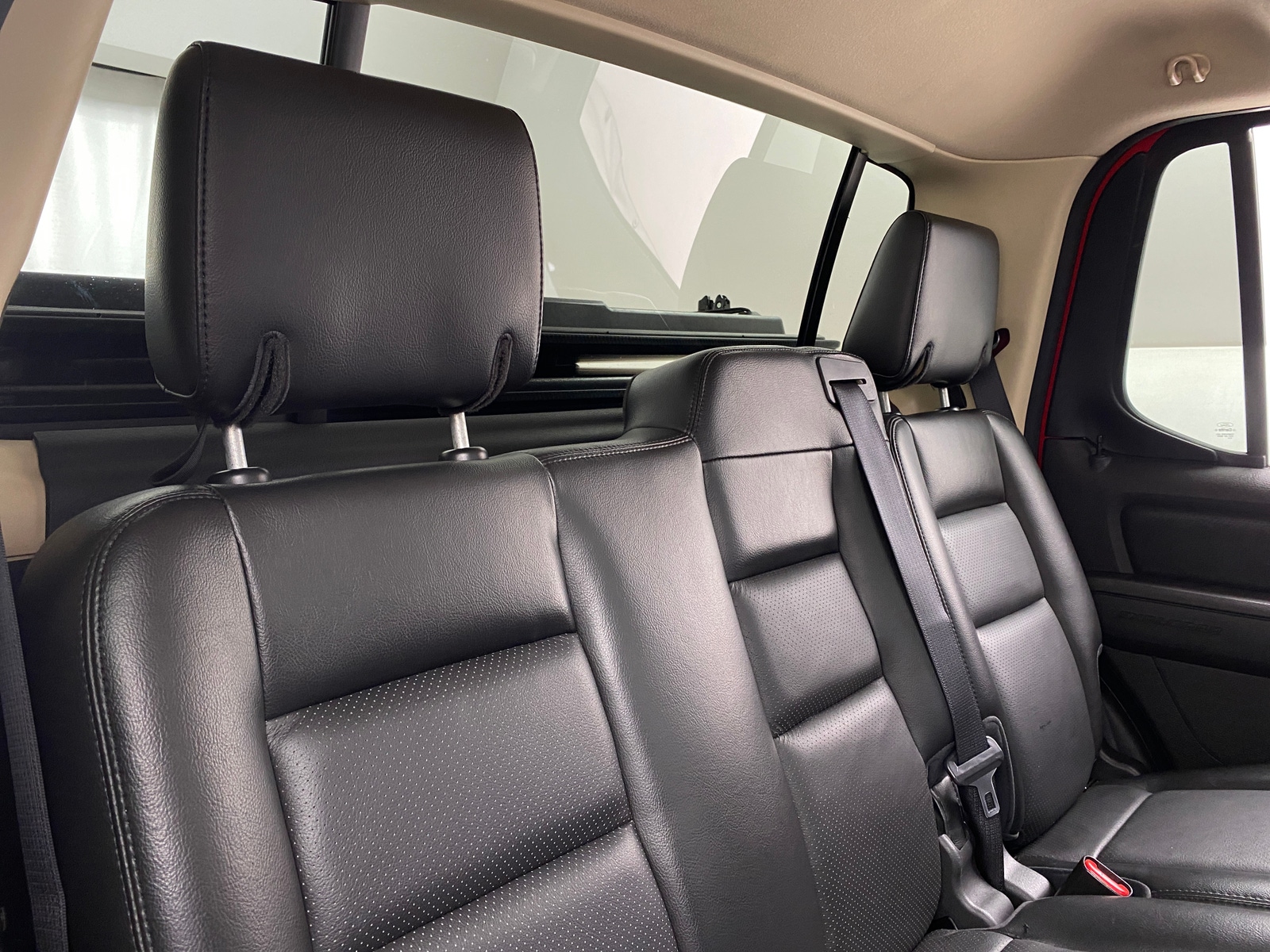 Thumbnail: 2010 Ford Explorer Sport Trac - 5