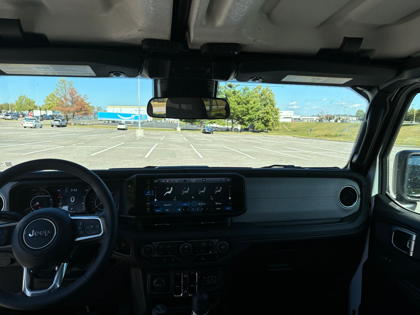 Thumbnail: 2025 Jeep Wrangler - 3