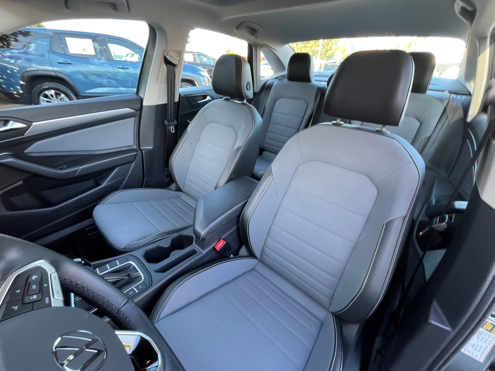 Thumbnail: 2025 Volkswagen Jetta - 2