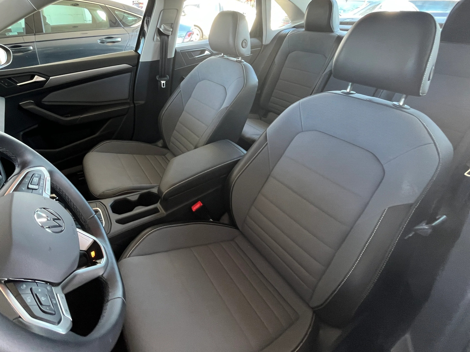 Thumbnail: 2025 Volkswagen Jetta - 2