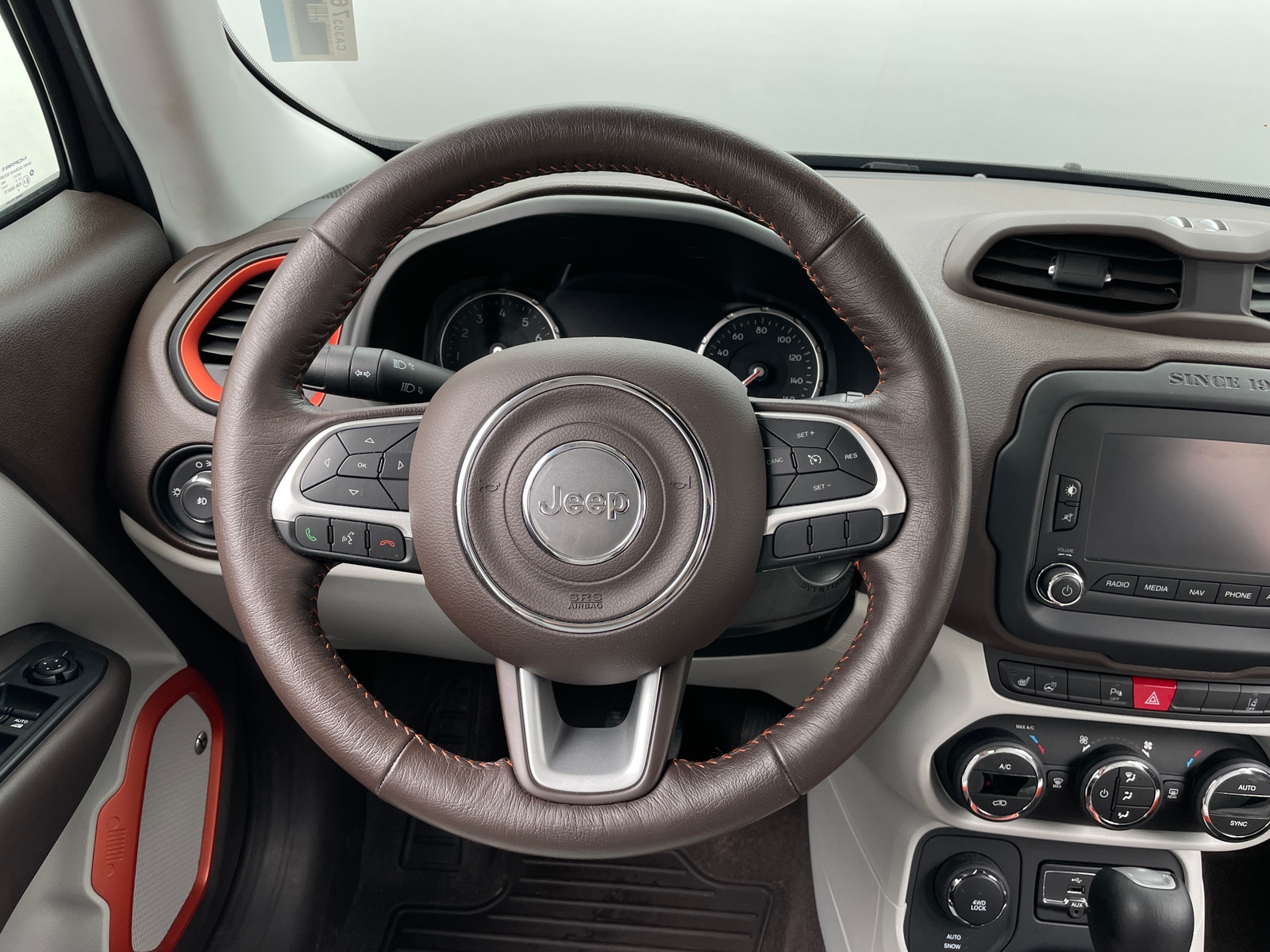 Thumbnail: 2017 Jeep Renegade - 4