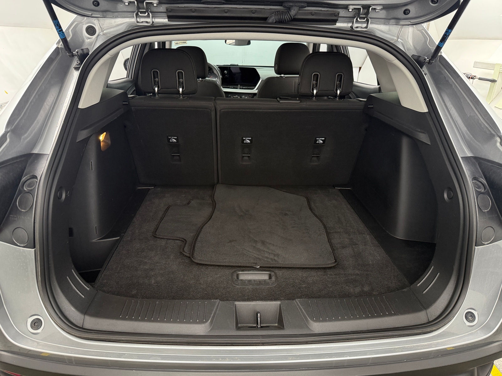 Thumbnail: 2024 Chevrolet Trax - 7