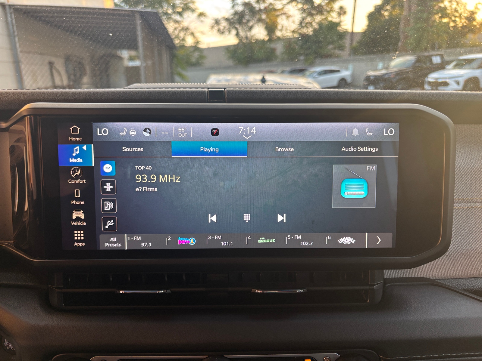 Thumbnail: 2025 Jeep Wrangler - 4