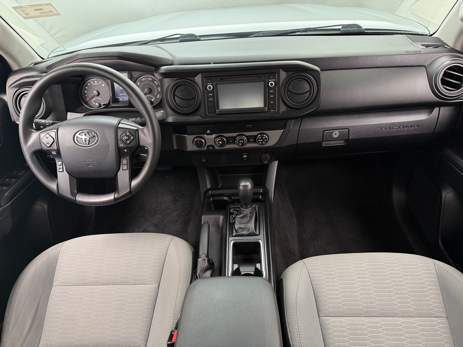 Thumbnail: 2019 Toyota Tacoma - 3