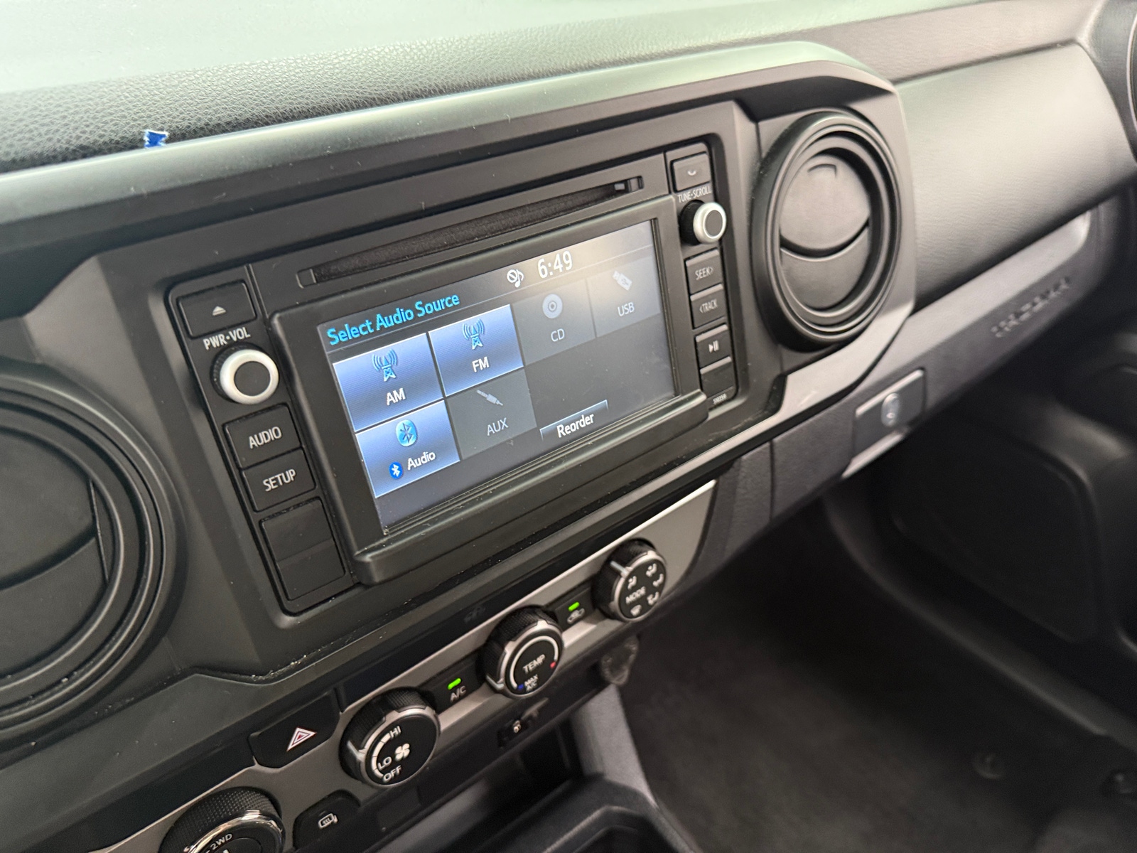 Thumbnail: 2019 Toyota Tacoma - 4