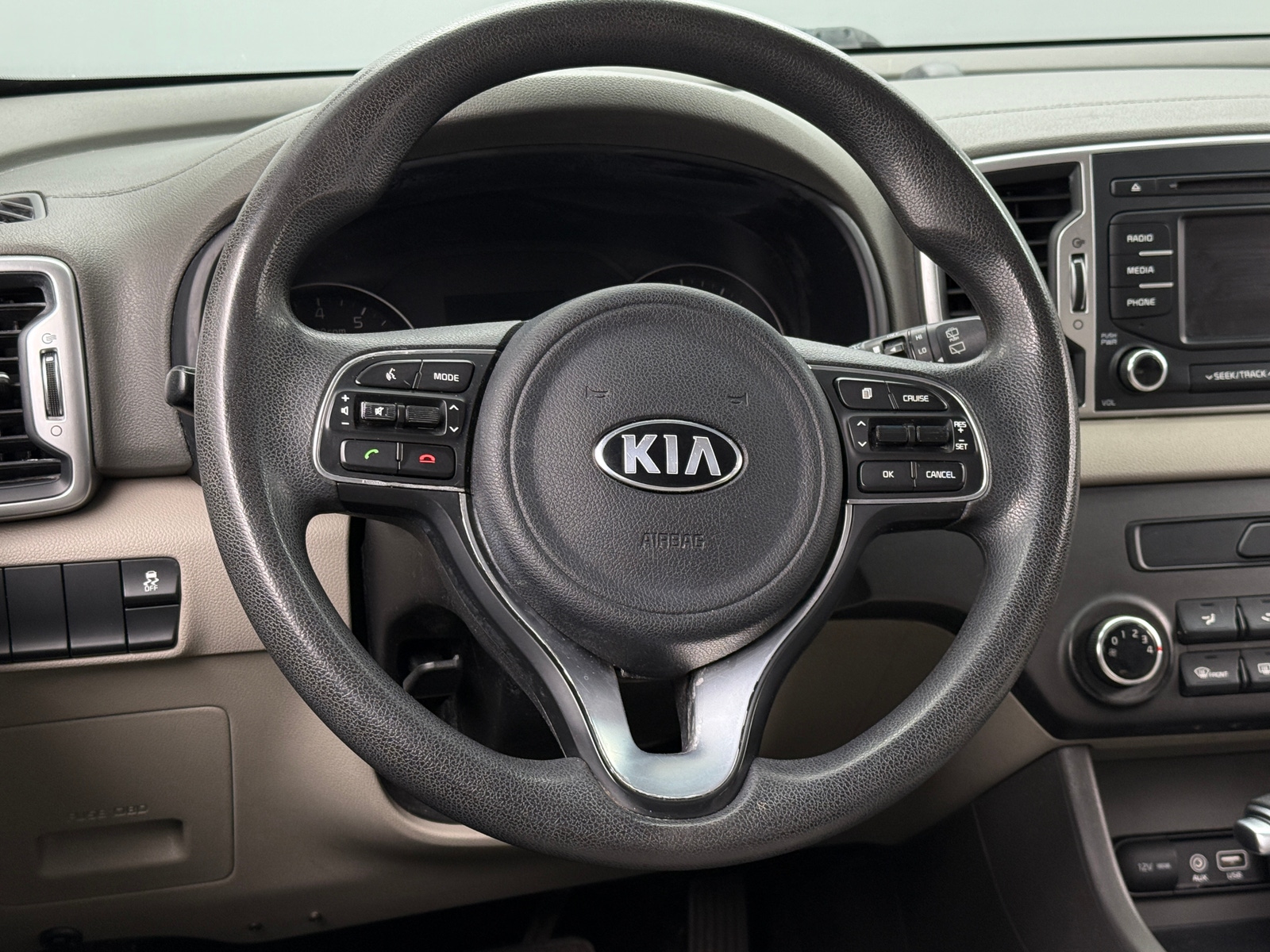 Thumbnail: 2017 Kia Sportage - 5
