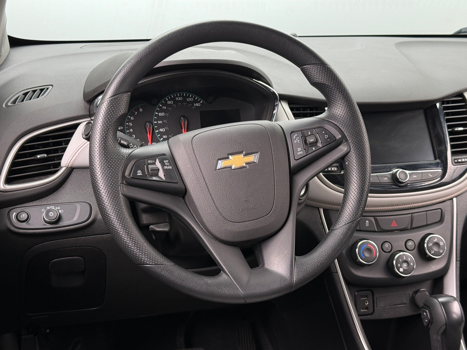 Thumbnail: 2020 Chevrolet Trax - 5