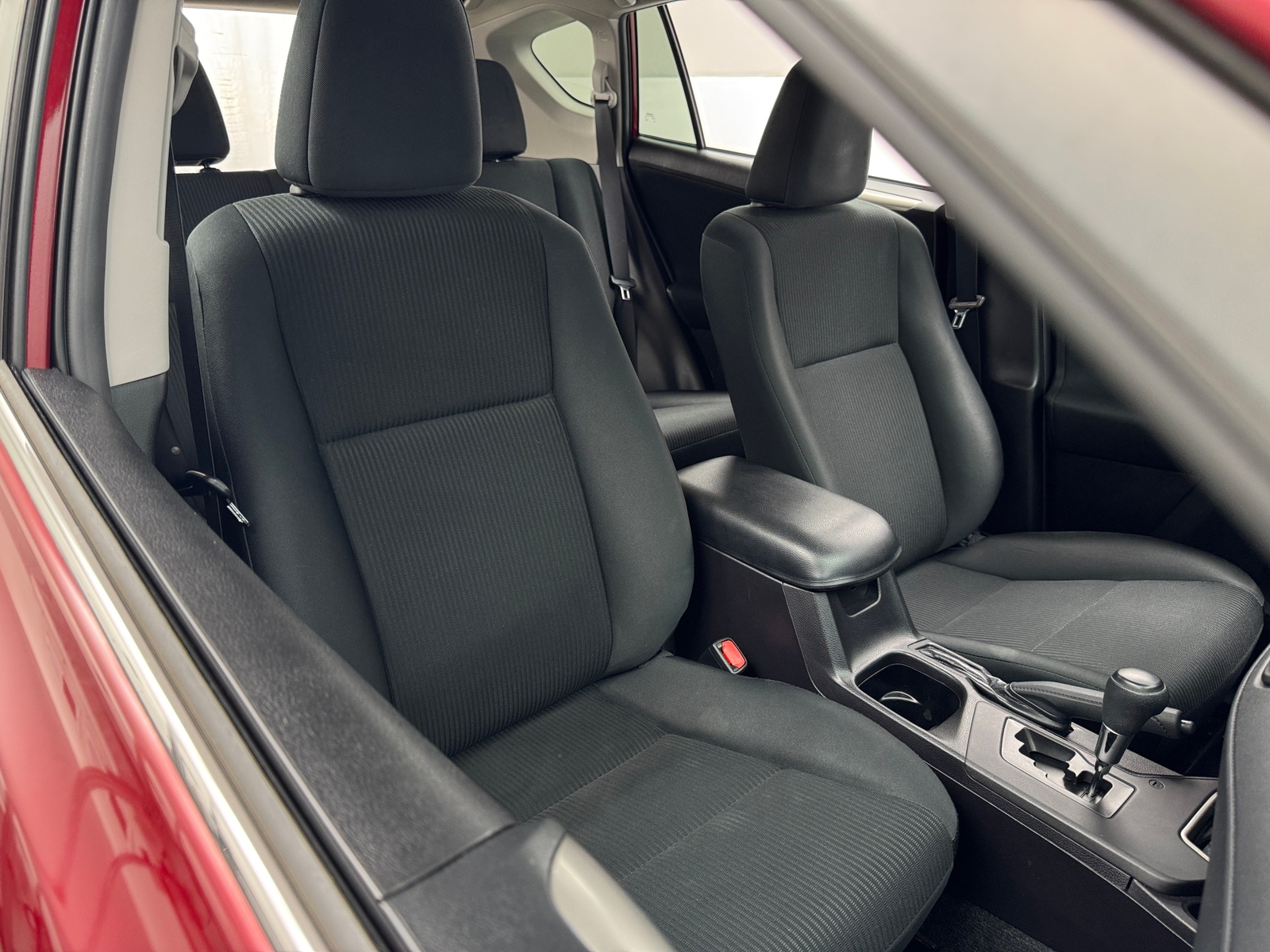 Thumbnail: 2018 Toyota RAV4 - 2